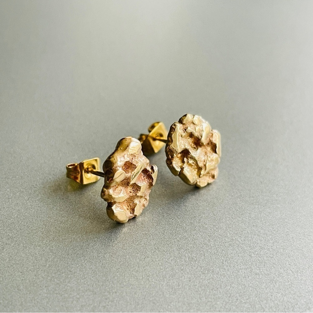 14K Solid Gold Nugget Textured Stud Earrings - Picture 4 of 11